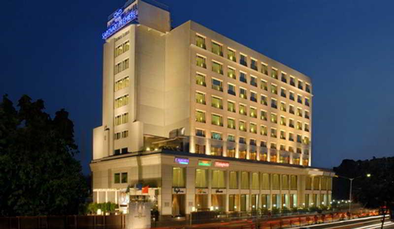 Radisson Mumbai Goregaon Exterior foto