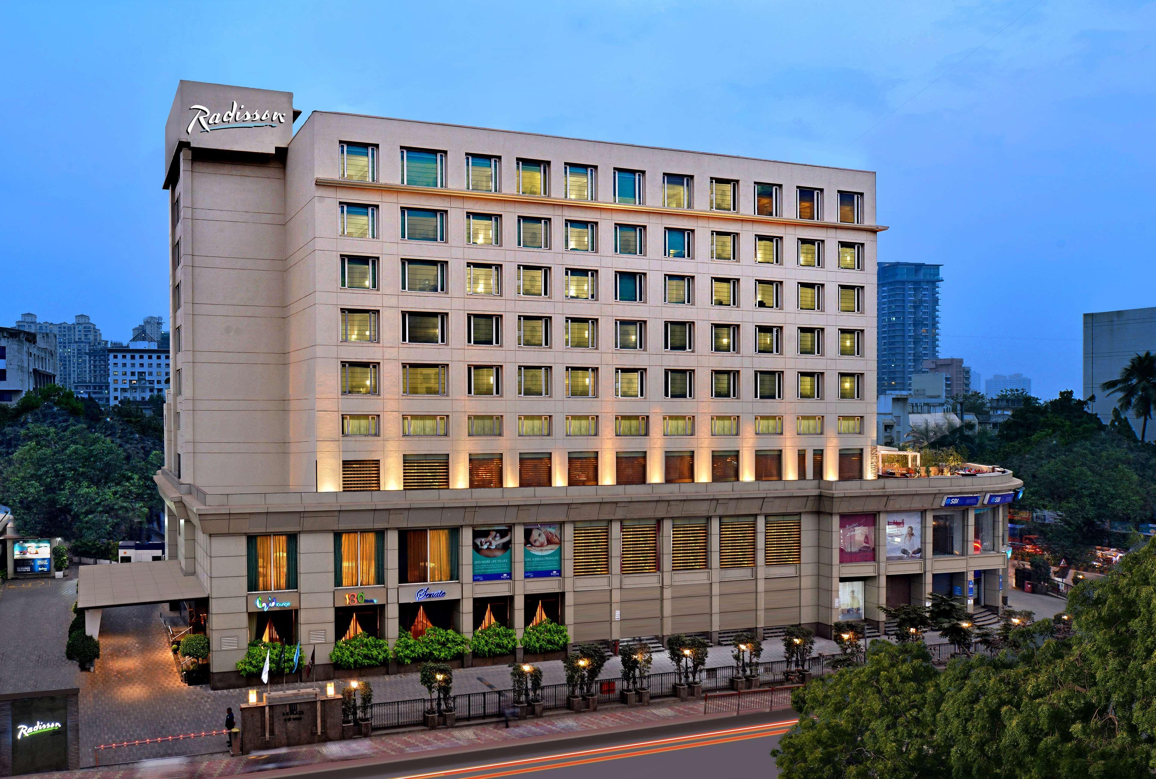 Radisson Mumbai Goregaon Exterior foto