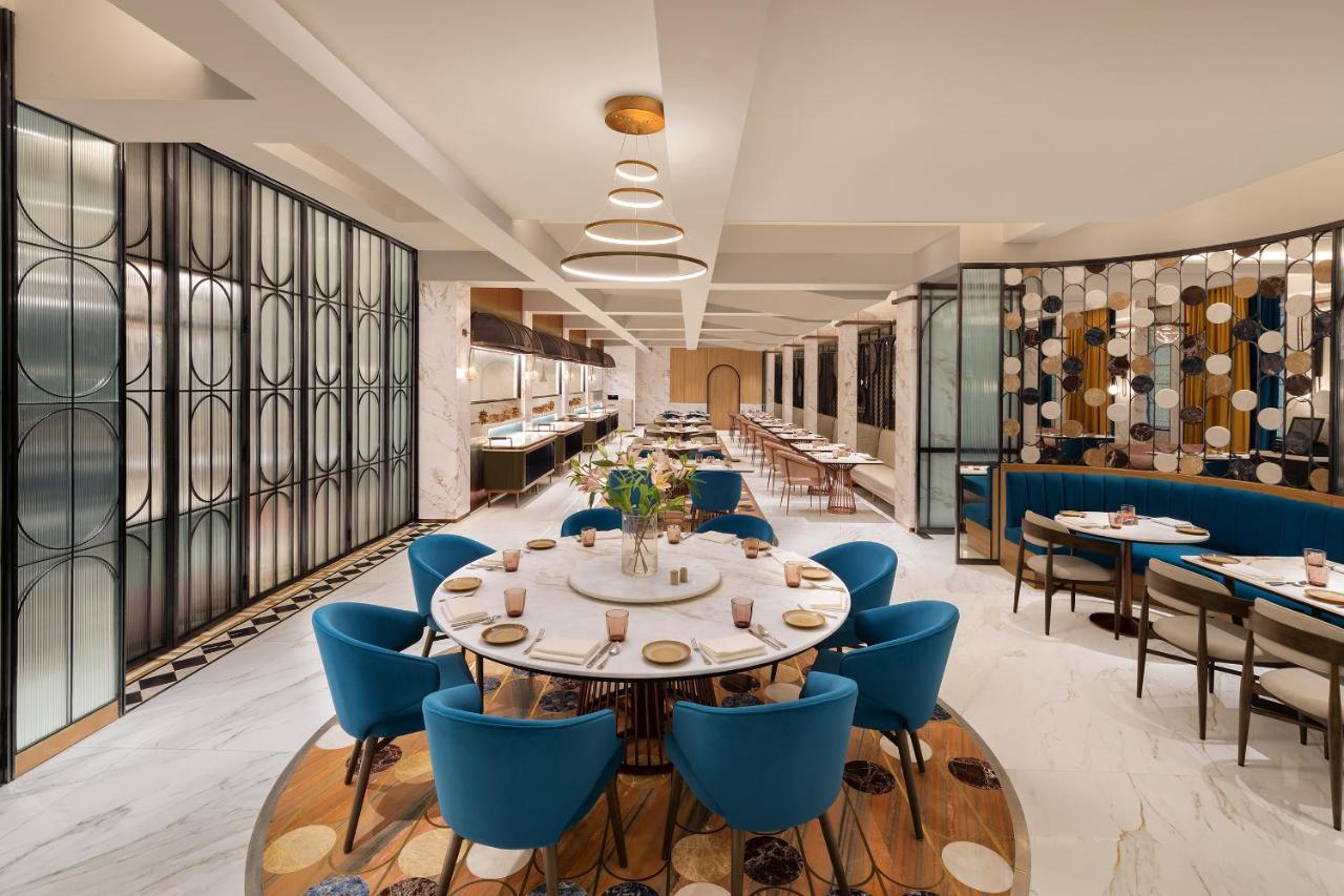 Radisson Mumbai Goregaon Exterior foto
