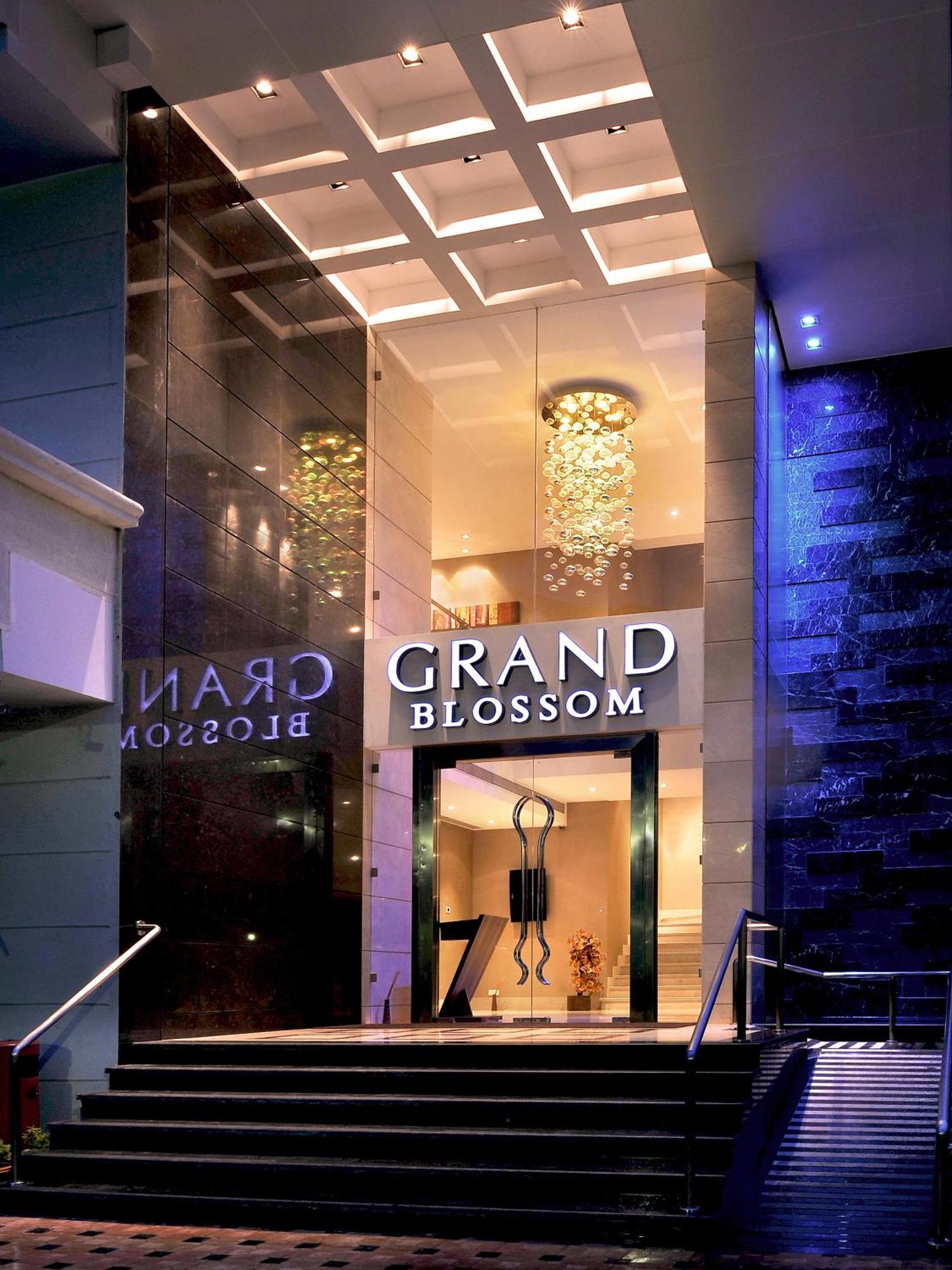 Radisson Mumbai Goregaon Exterior foto