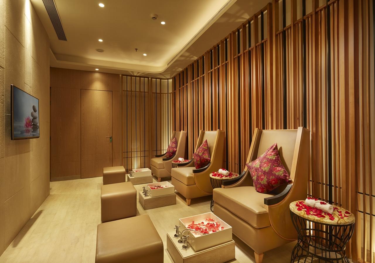 Radisson Mumbai Goregaon Exterior foto