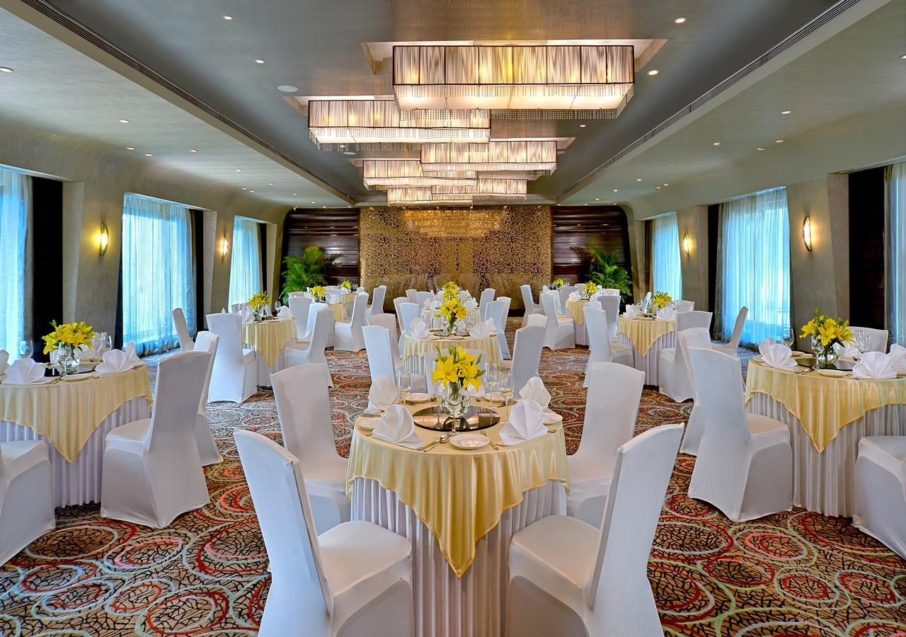 Radisson Mumbai Goregaon Exterior foto